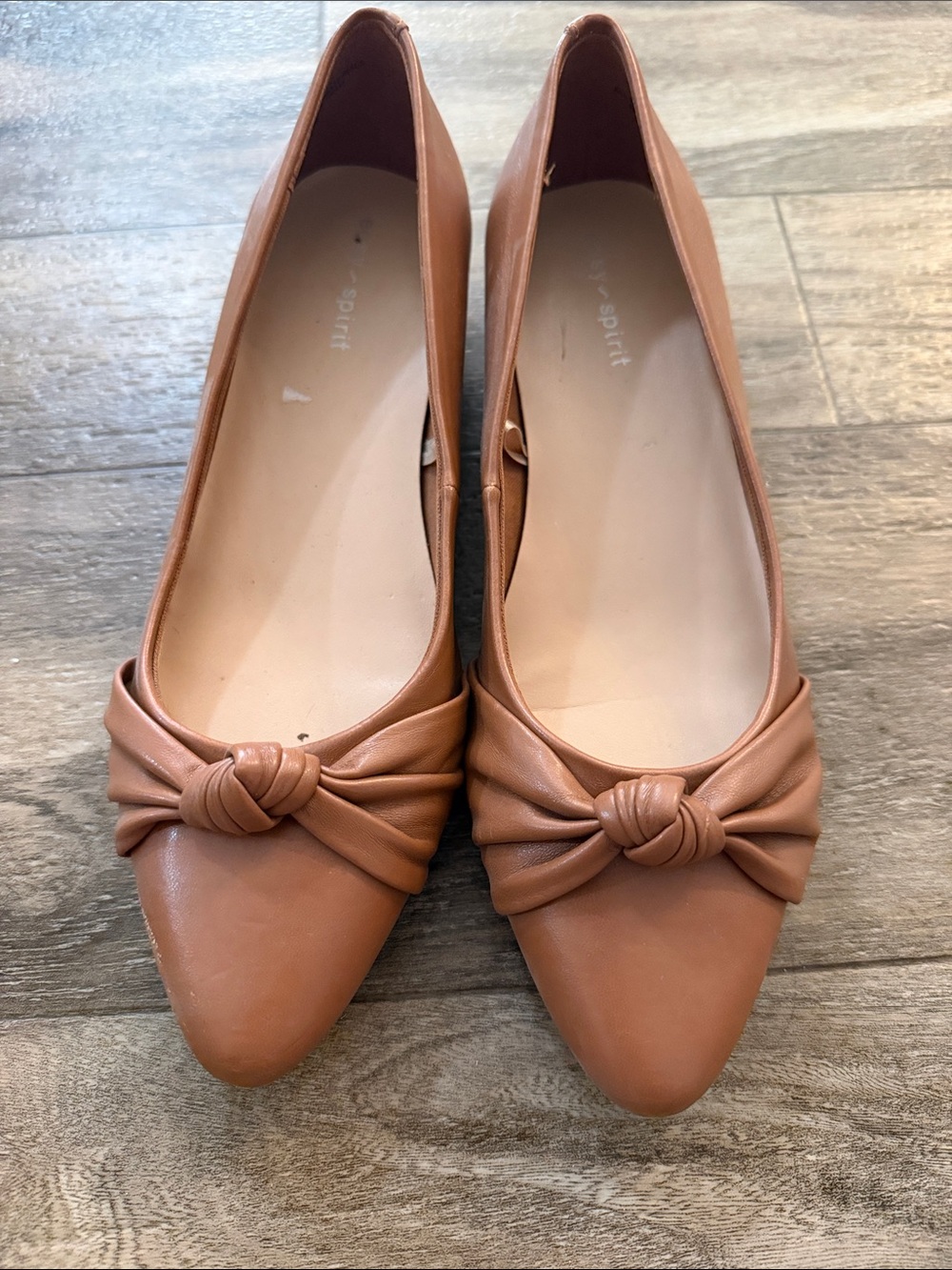 Easy Spirit Women's Cognac Knot-Front Pointed Toe Flats